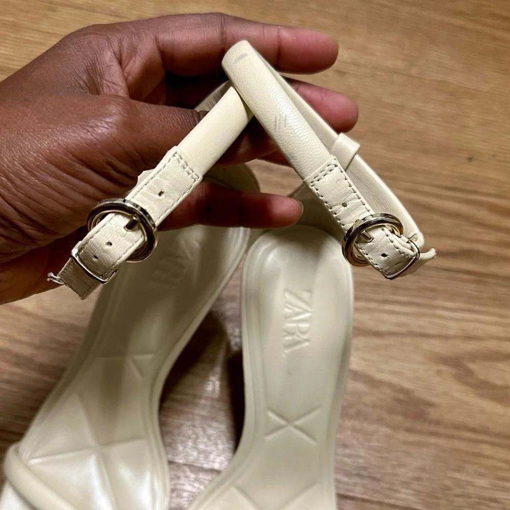 ZARA Beige Sandals - Picture 10 of 11